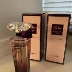 Trésor Midnight Rose